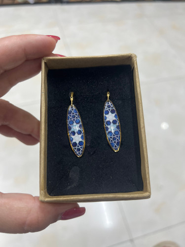 گوشوار رزین با میخ حلقه گرد