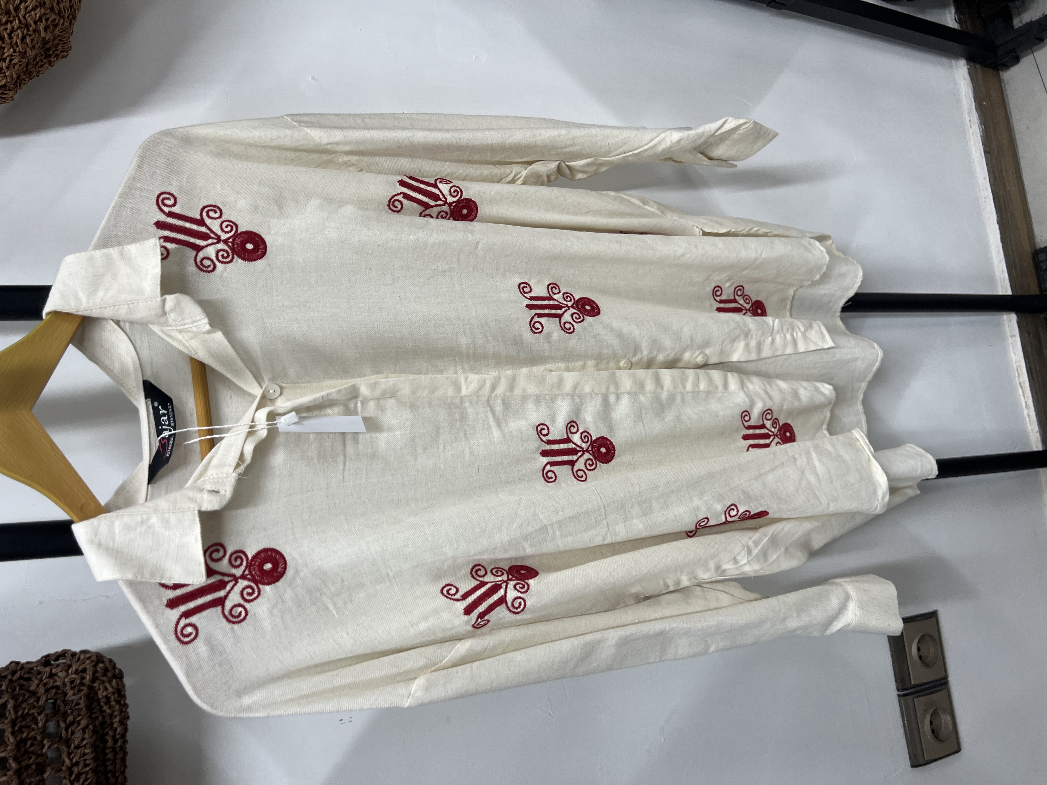 شومیز گلدوزی شده کد ۲۰۸۵۶
