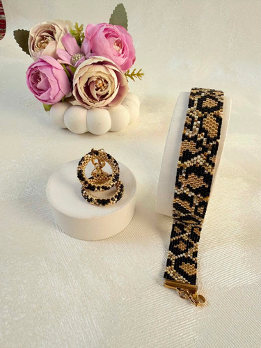 دستبند و گوشواره میوکی